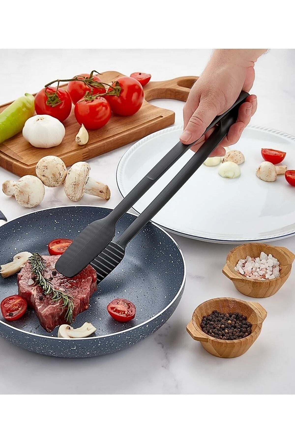 5'li Lüx Yanmaz Yapışmaz Teflon Kaplama Servis Seti Kepçe Kevgir Spatula Kaşık Plastik Servis Takımı - Siyah